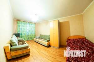 1-к квартира, посуточно, 38м2, 1/9 этаж