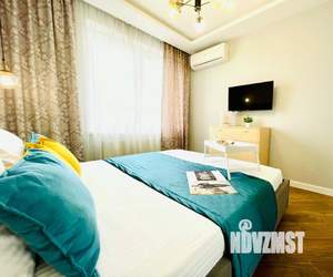 1-к квартира, посуточно, 35м2, 6/18 этаж