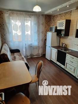 1-к квартира, посуточно, 40м2, 8/17 этаж