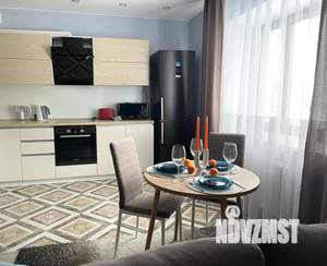 Студия квартира, посуточно, 43м2, 2/16 этаж