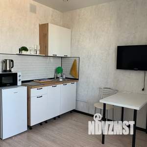 Студия квартира, посуточно, 31м2, 17/19 этаж