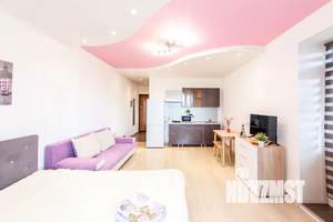 Студия квартира, посуточно, 35м2, 3/15 этаж