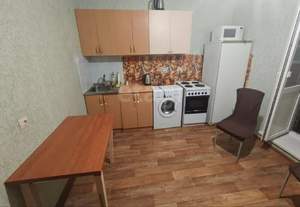 Студия квартира, на длительный срок, 42м2, 3/17 этаж