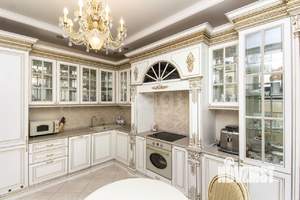 3-к квартира, на длительный срок, 156м2, 4/8 этаж