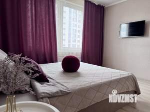 1-к квартира, посуточно, 42м2, 8/17 этаж