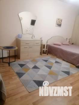 1-к квартира, посуточно, 37м2, 1/10 этаж