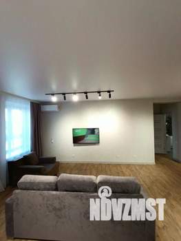 1-к квартира, посуточно, 65м2, 1/1 этаж