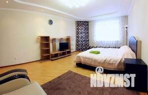 1-к квартира, посуточно, 53м2, 1/1 этаж