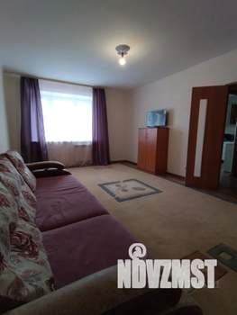 1-к квартира, посуточно, 40м2, 7/17 этаж