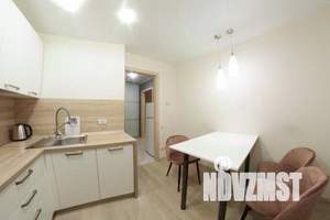 2-к квартира, посуточно, 50м2, 1/9 этаж