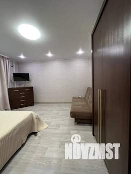 1-к квартира, посуточно, 34м2, 1/9 этаж