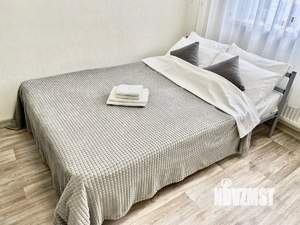 Студия квартира, посуточно, 25м2, 16/19 этаж