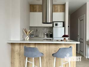 Студия квартира, посуточно, 35м2, 16/21 этаж