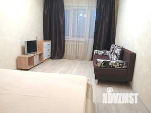 1-к квартира, посуточно, 38м2, 3/9 этаж