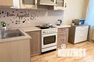 1-к квартира, посуточно, 52м2, 9/12 этаж