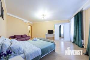 2-к квартира, посуточно, 80м2, 1/1 этаж