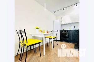 1-к квартира, посуточно, 35м2, 6/18 этаж