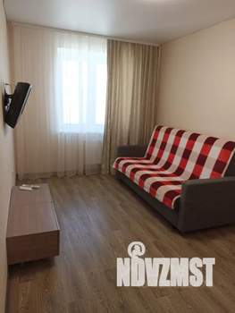 1-к квартира, посуточно, 42м2, 13/17 этаж