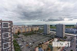 Студия квартира, посуточно, 30м2, 1/19 этаж