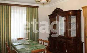 3-к квартира, на длительный срок, 135м2, 2/6 этаж