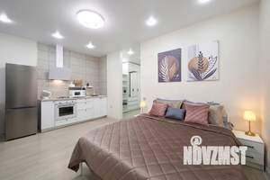 Студия квартира, посуточно, 32м2, 13/25 этаж