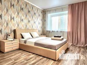 1-к квартира, посуточно, 42м2, 1/1 этаж