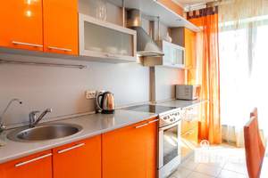 2-к квартира, посуточно, 60м2, 1/1 этаж