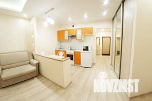 1-к квартира, посуточно, 40м2, 7/20 этаж