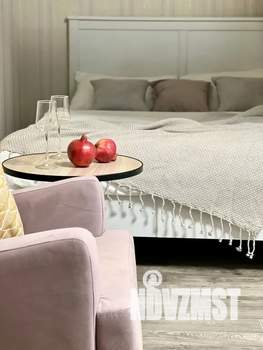 Студия квартира, посуточно, 31м2, 2/19 этаж