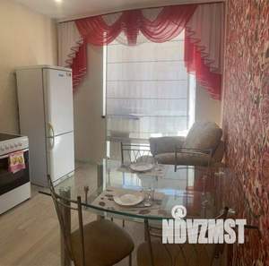 1-к квартира, посуточно, 37м2, 1/1 этаж