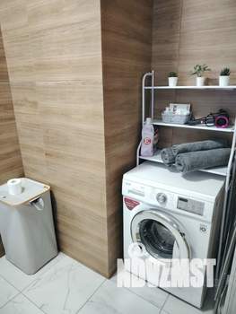 Студия квартира, посуточно, 34м2, 1/10 этаж