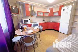 2-к квартира, посуточно, 70м2, 1/9 этаж