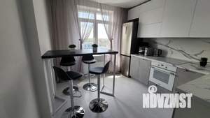 1-к квартира, посуточно, 29м2, 18/25 этаж