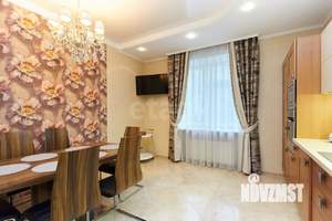 3-к квартира, на длительный срок, 140м2, 3/7 этаж