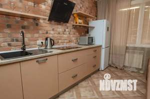 1-к квартира, посуточно, 61м2, 1/1 этаж