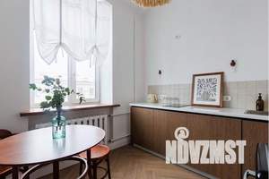 1-к квартира, посуточно, 44м2, 4/4 этаж