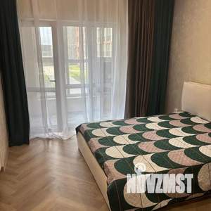 1-к квартира, посуточно, 42м2, 2/15 этаж