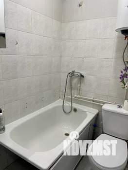 Студия квартира, посуточно, 14м2, 1/9 этаж