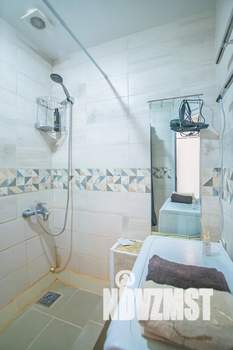 Студия квартира, посуточно, 20м2, 1/14 этаж