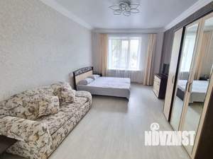 1-к квартира, посуточно, 40м2, 1/4 этаж