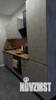 Студия квартира, посуточно, 37м2, 8/10 этаж