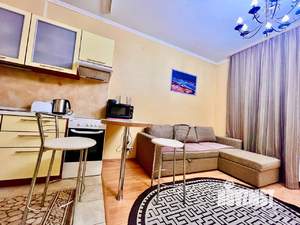 Студия квартира, посуточно, 40м2, 7/15 этаж