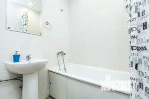 1-к квартира, посуточно, 42м2, 13/20 этаж