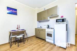 1-к квартира, посуточно, 35м2, 16/20 этаж