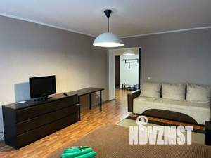 1-к квартира, посуточно, 50м2, 1/1 этаж