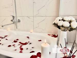 2-к квартира, посуточно, 60м2, 1/1 этаж