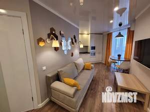 1-к квартира, посуточно, 38м2, 7/17 этаж