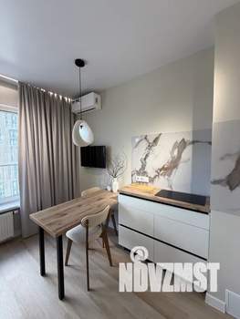 Студия квартира, посуточно, 25м2, 8/19 этаж