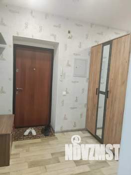 Студия квартира, посуточно, 42м2, 6/16 этаж