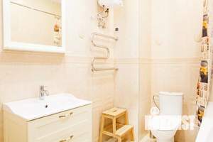 1-к квартира, посуточно, 65м2, 1/1 этаж